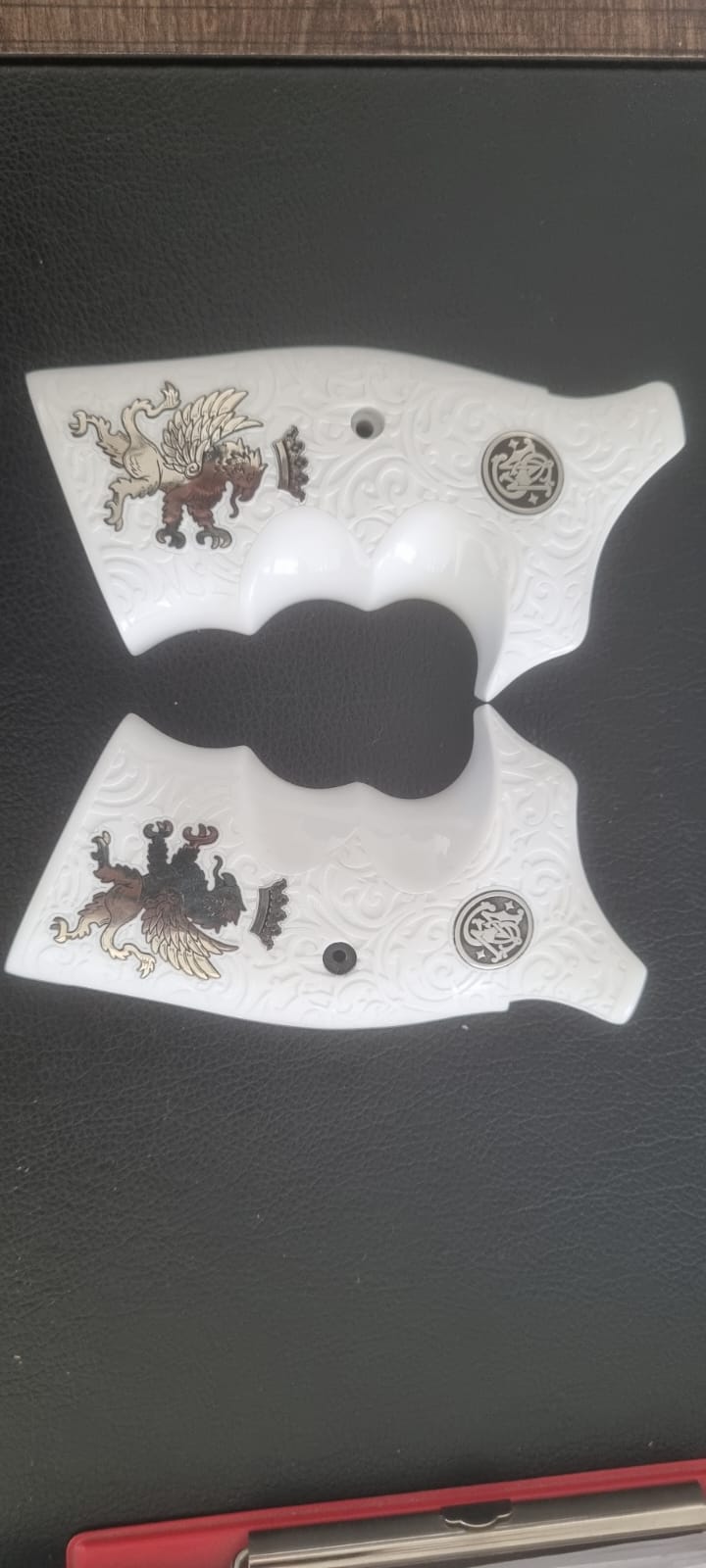 gun grips